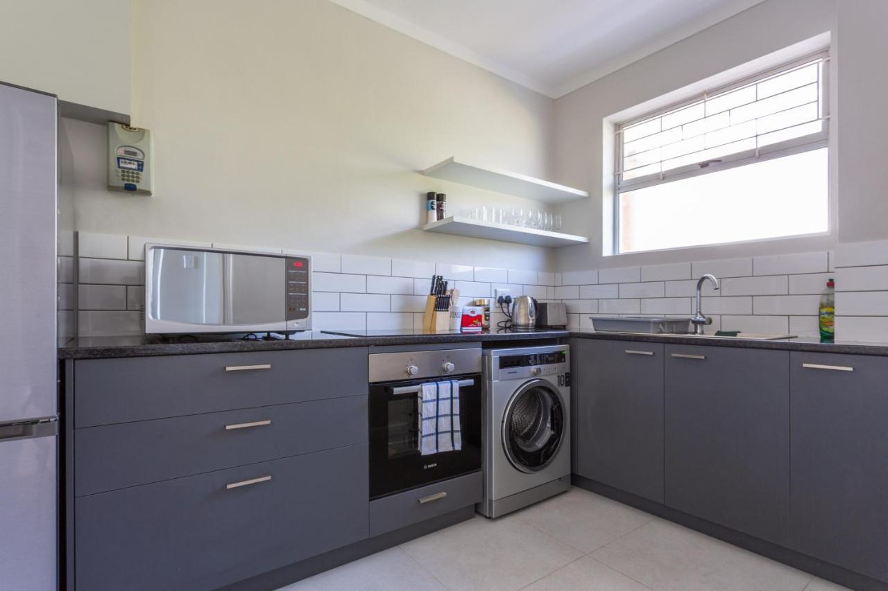 Camps Bay Holiday Apartments Kaapstad Buitenkant foto
